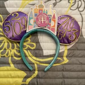 NWOT Disney Parks Mickey Mouse: The Main Attraction It's a Small World Ears